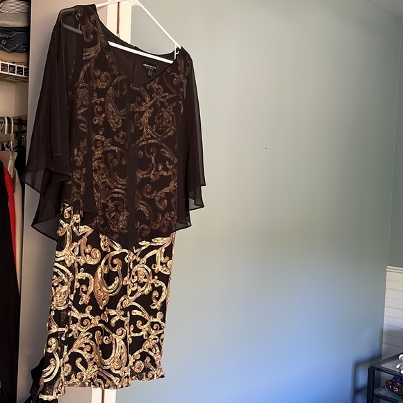 Beautiful Dress with Cape - Picture 1 of 5